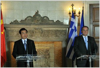 Ιστορική επίσκεψη του Προέδρου της Κίνας στην Ελλάδα: «Νέο κεφάλαιο» στις σχέσεις Ελλάδας – Κίνας