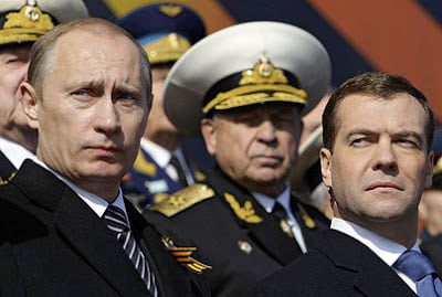Μεντβέντεφ: Εγώ κυβερνώ τη Ρωσία και όχι ο Πούτιν