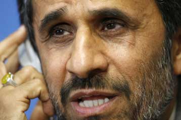 Σαφές πλαίσιο για συνομιλίες ζητά ο Μαχμούνt Αχμαντινετζάντ από τις ΗΠΑ