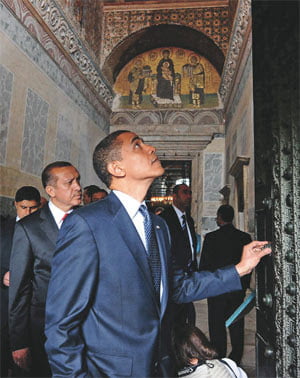«Αφωνος» ο Ομπάμα στην Αγια-Σοφιά