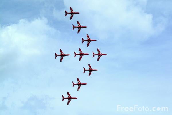Τα «Κόκκινα Βέλη» της RAF στις εκδηλώσεις για τη Μάχη της Κρήτης