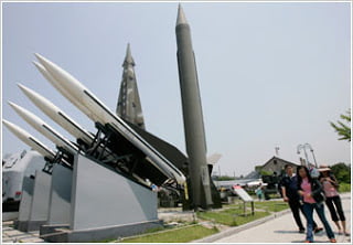 Νέες δοκιμές πυραύλων από τη Β. Κορέα