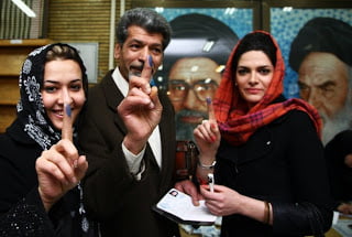 Διαδήλωσαν σιωπηλοί στην Τεχεράνη