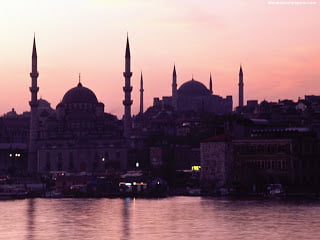 Mε 170.000 τζαμιά και 54.000 σχολεία, η Τουρκία κατευθύνεται προς την Ευρώπη!