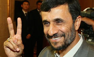 Ιράν: Καθαρή νίκη Αχμαντινετζάν