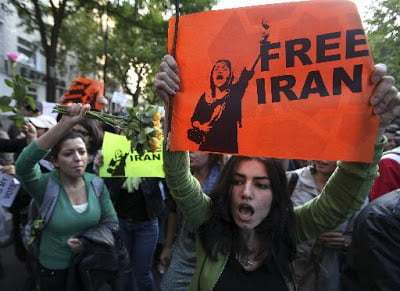 Παρέμβαση του Στέιτ Ντιπάρτμεντ στο Twitter για το Ιράν