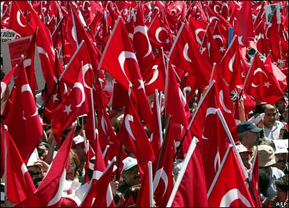 Μαύρη επέτειος για την Τουρκία η  2 Ιούλη του 1993