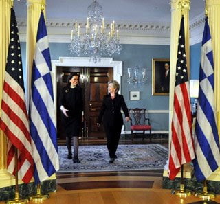Διαδοχικές συναντήσεις βοηθού υπουργού Εξωτερικών ΗΠΑ με Βαληνάκη-Μπακογιάννη.