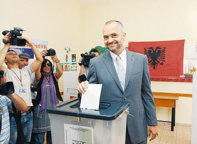 Σε πολιτικό τέλμα η Αλβανία