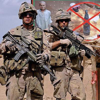 Αφγανιστάν: Επιπλέον 5.000 στρατιώτες θέλει να στείλει ο Μπράουν