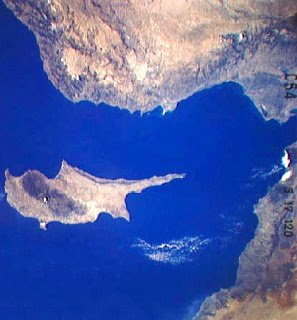 Η Κύπρος εάλω στην ΕΕ
