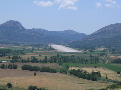 ΣΤΗΝ ΙΜΒΡΟ ΚΑΤΑΣΚΕΥΑΖΟΥΝ ΟΙ ΤΟΥΡΚΟΙ ΣΤΡΑΤΙΩΤΙΚΟ ΑΕΡΟΔΡΟΜΙΟ!