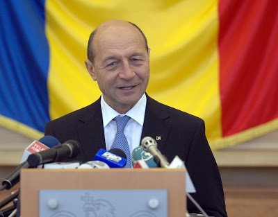 Ρουμανία: Ο Πρόεδρος που οδήγησε τη χώρα στο ΔΝΤ κέρδισε ξανά τις εκλογές