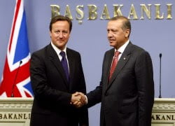 Γερμανο-βρετανικός «πόλεμος» για την Τουρκία