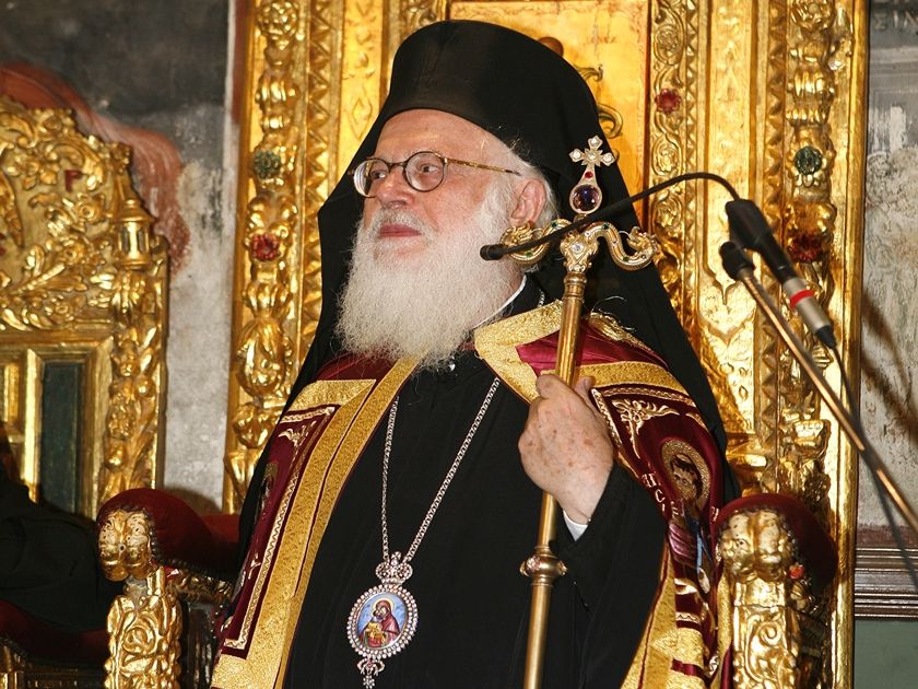 Στο στόχαστρο φανατικών ο Αρχιεπίσκοπος Αλβανίας