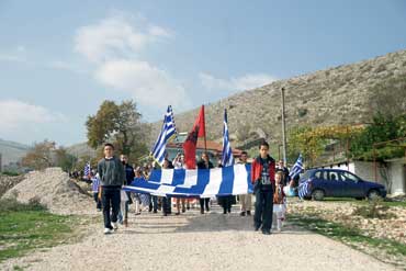Χιλιάδες Αλβανοί διεκδικούν ελληνική ιθαγένεια δικαστικά!