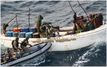 Καταπολέμηση της πειρατείας από τη στεριά της Σομαλίας