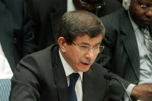 Νταβούτογλου: Απειλεί με «Σχέδιο Β» τον ΟΗΕ και το Ισραήλ!