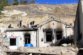 Καταστρέφουν οι Τούρκοι ελληνικά σπίτια για τα σίριαλ