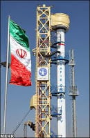 Το Ιράν εκτόξευσε νέο δορυφόρο και αυξάνει τις στρατιωτικές δαπάνες του