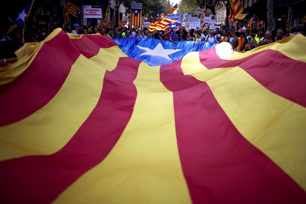 Υπέρ της ανεξαρτητοποίησης της Καταλωνίας πάνω από το 50% των πολιτών