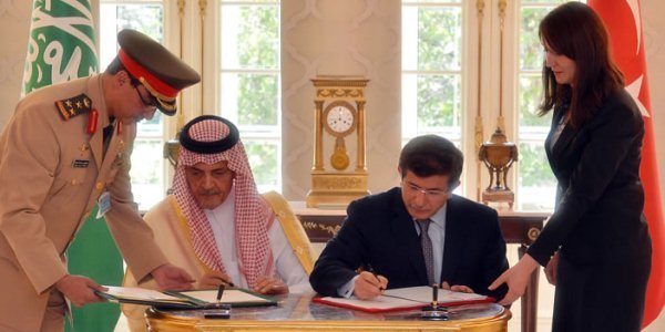 Τουρκία και Σαουδική Αραβία υπέγραψαν συμφωνία συνεργασίας στον τομέα της αμυντικής βιομηχανίας