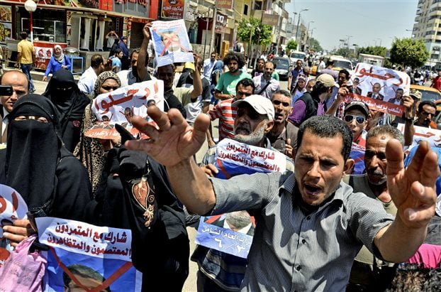 Αίγυπτος: «Ετοιμος να σώσει το έθνος» διαμηνύει ο στρατός στον Μόρσι
