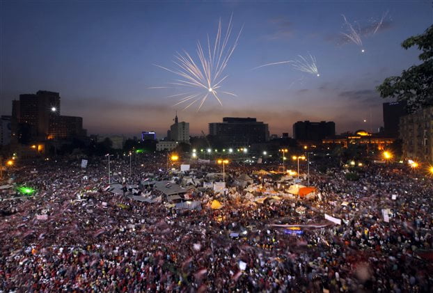 Αίγυπτος: Ο Μόρσι ζητά απόσυρση του τελεσιγράφου του Στρατού – Διαμηνύει ότι δεν παραιτείται και ότι δεν εκτελεί διαταγές