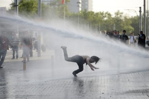 Συμβούλιο της Ευρώπης: Η υπερβολική βία της τουρκικής αστυνομίας δεν πρέπει να μείνει ατιμώρητη