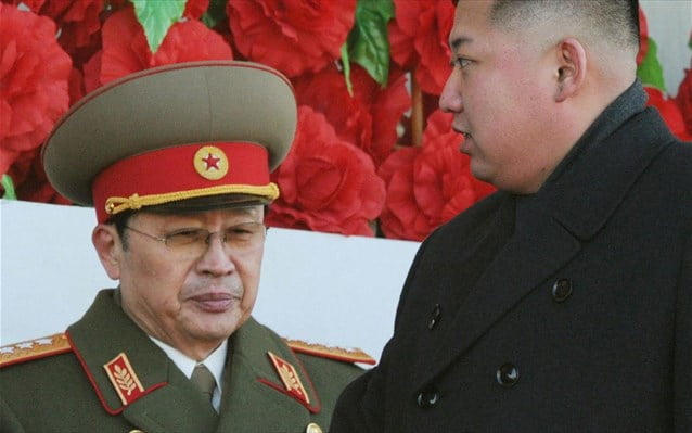 Β. Κορέα: Τον ισχυρότατο θείο του «καρατόμησε» πολιτικά ο Κιμ Γιονγκ Ουν