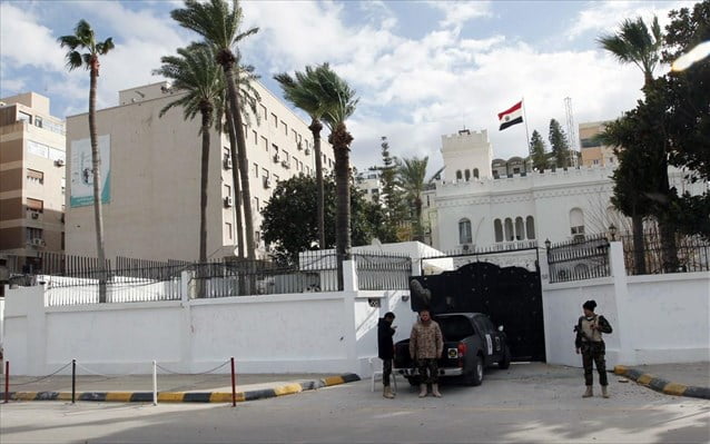 Λιβύη: Απέσυρε η Αίγυπτος το διπλωματικό της προσωπικό