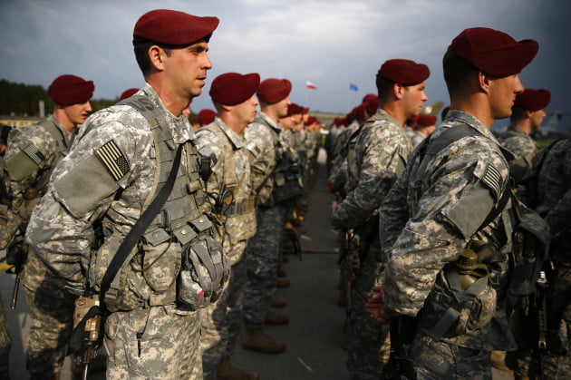 Έφτασαν τα στρατεύματα των ΗΠΑ στην Πολωνία – ΦΩΤΟ