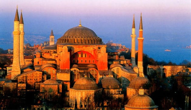 Πρόκληση Ερντογάν! Προσευχή με ισλαμιστές στις 29 Μαίου στην Αγια Σοφιά!