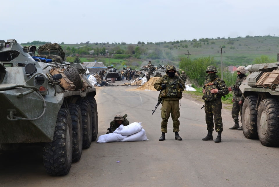 Αποκλεισμένο το Σλαβιάνσκ από ουκρανικές δυνάμεις – νεκρούς μετρούν και οι δύο πλευρές