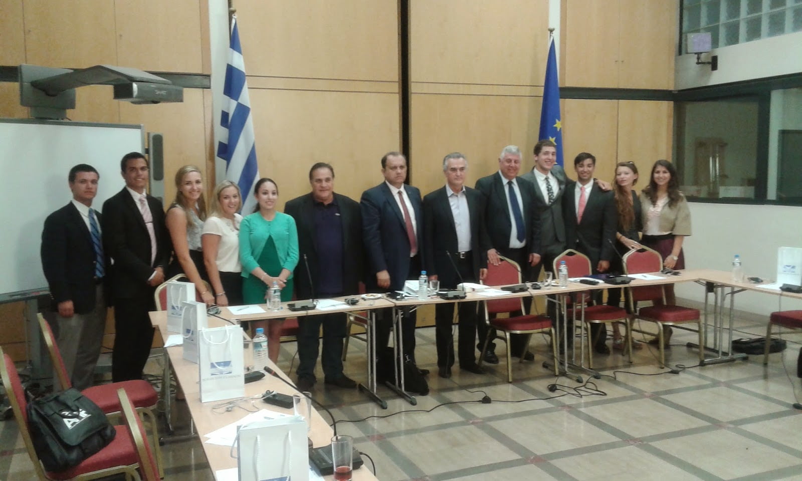 Ο Σάββας Αναστασιάδης δέχτηκε στη Βουλή Ομάδα Ελληνοαμερικανών φοιτητών