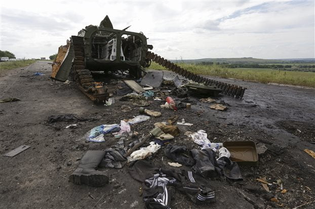 Tρεις στρατιώτες νεκροί σε συγκρούσεις στην ανατολική Ουκρανία – Τεθωρακισμένα και τανκς έξω από το Ντονέτσκ