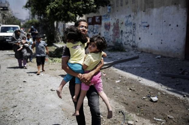 Το Ισραήλ έπνιξε τη Σατζάιγια της Γάζας στο αίμα των αμάχων