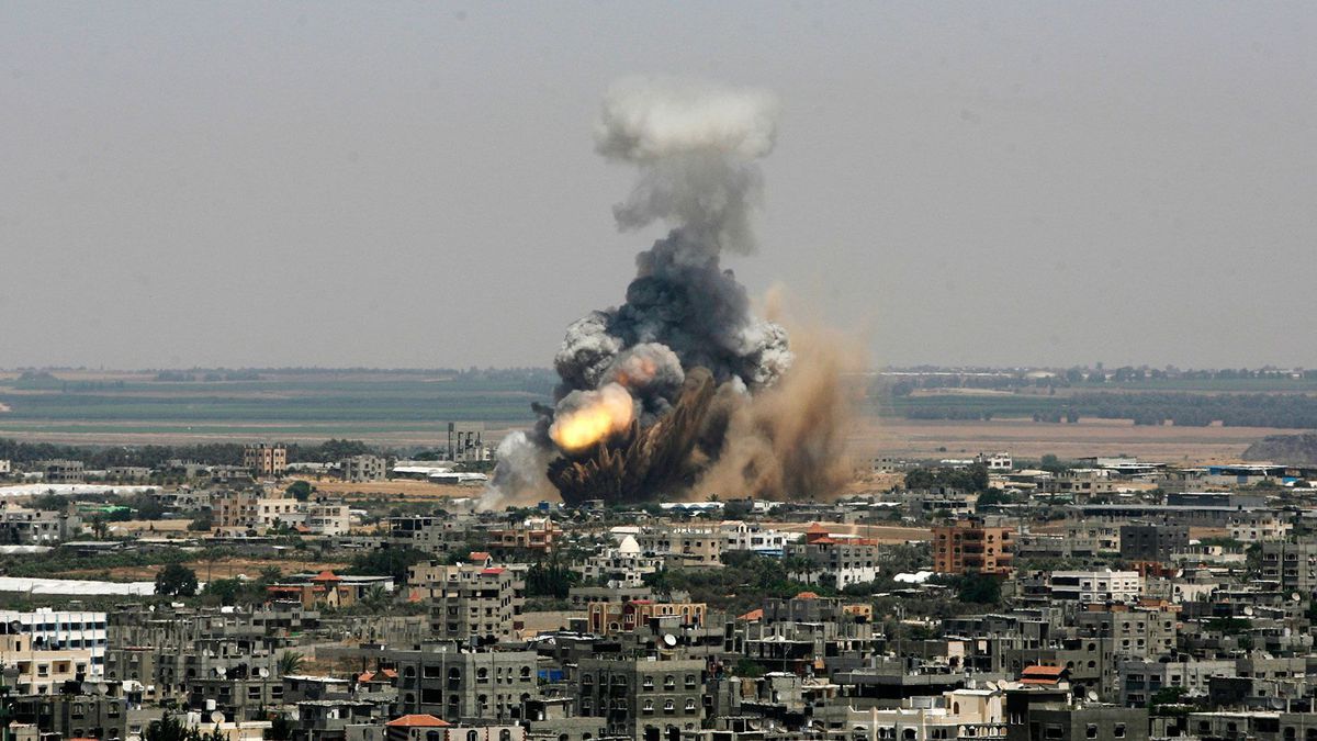 Νεκρά γυναικόπαιδα στη Λωρίδα της Γάζας – Εντείνει τις επιθέσεις του το Ισραήλ