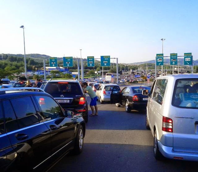 Σύνορα Ευζώνων: Μεγάλη ουρά αυτοκινήτων από Σκόπια