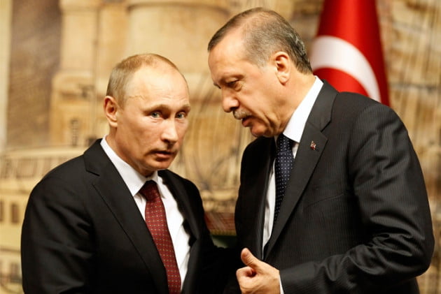 “Η χαρά της Τουρκίας το εμπάργκο Πούτιν” – Γιατί ο Ερντογάν πανηγυρίζει παραμονές εκλογών