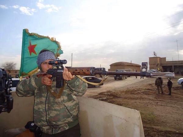 Oι Κούρδοι μαχητές φέρονται να ανακαταλαμβάνουν εδάφη στην Κόμπανι και να απωθούν τους τζιχαντιστές