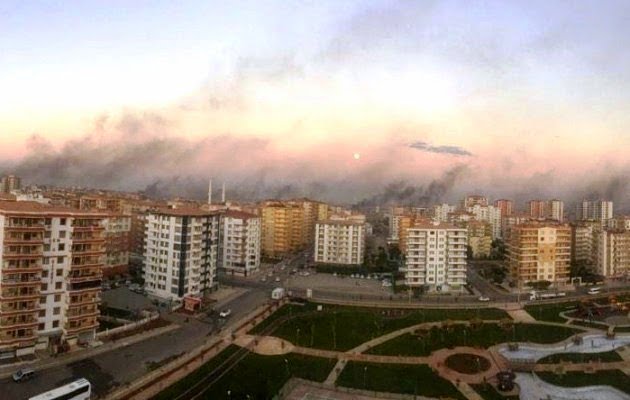 Τουρκία – Κουρδιστάν: Το Ντιγιάρμπακιρ (900.000 κάτοικοι) καίγεται!