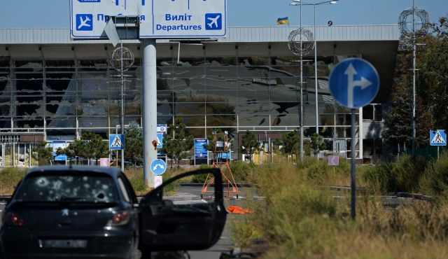 Δώδεκα φιλορώσοι αυτονομιστές νεκροί σε συγκρούσεις στις εγκαταστάσεις του αεροδρομίου του Ντονέτσκ
