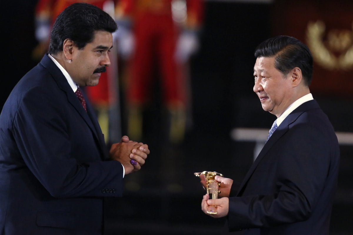 Η Κίνα “γονατίζει” τη Βενεζουέλα