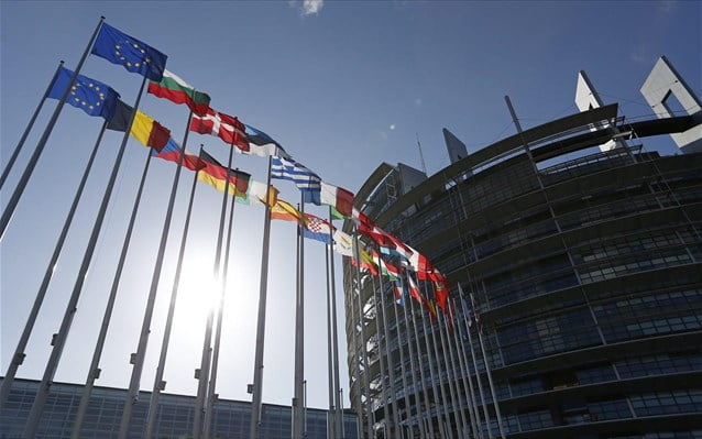 Αντιδρά η Ε.Ε. στην κριτική της κυβέρνησης για την ανακοίνωση σχετικά με τη Ρωσία