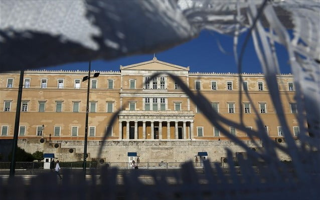 Κάλεσμα για συγκέντρωση στο Σύνταγμα με σύνθημα «Δεν εκβιαζόμαστε»