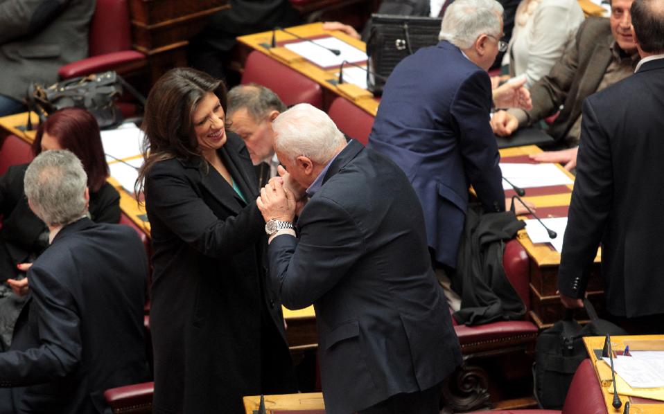Πρόεδρος της Βουλής με ρεκόρ ψήφων η Ζωή Κωνσταντοπούλου