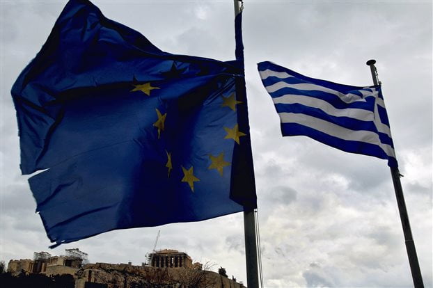 Ελληνας αξιωματούχος στην Telegraph: Η χώρα καταστρώνει σχέδια για δραχμή