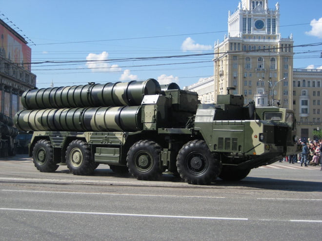 Τα πυραυλικά συστήματα S-300 στην Ημέρα της Νίκης στη Μόσχα