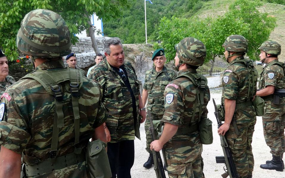 Eπαναλειτουργία στρατιωτικών φυλακίων στα ελληνοαλβανικά σύνορα προανήγγειλε ο Καμμένος